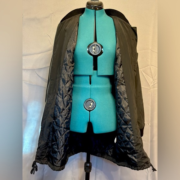 Trench Coat - Picture 3 of 6